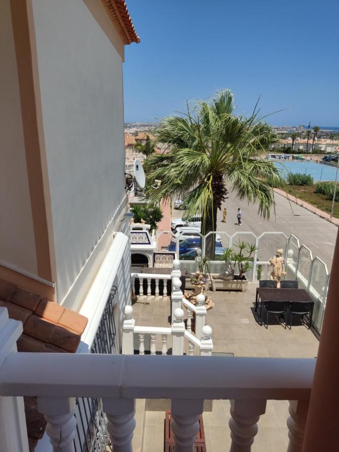 Confortable Apartamento Con Vistas Al Mar 또레비에하 외부 사진